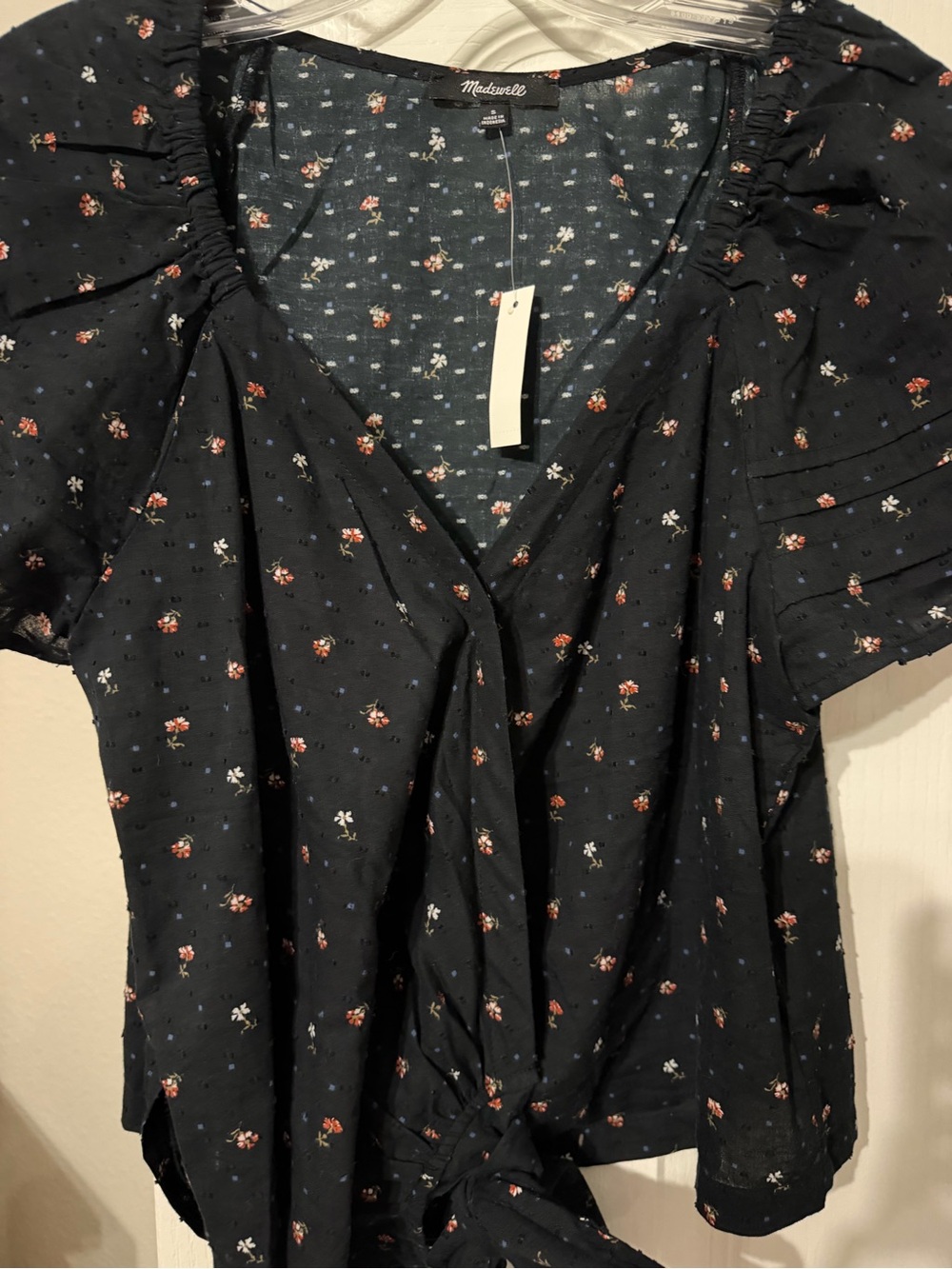 Madewell black Floral Tie-Front Blouse with snap size small nwt